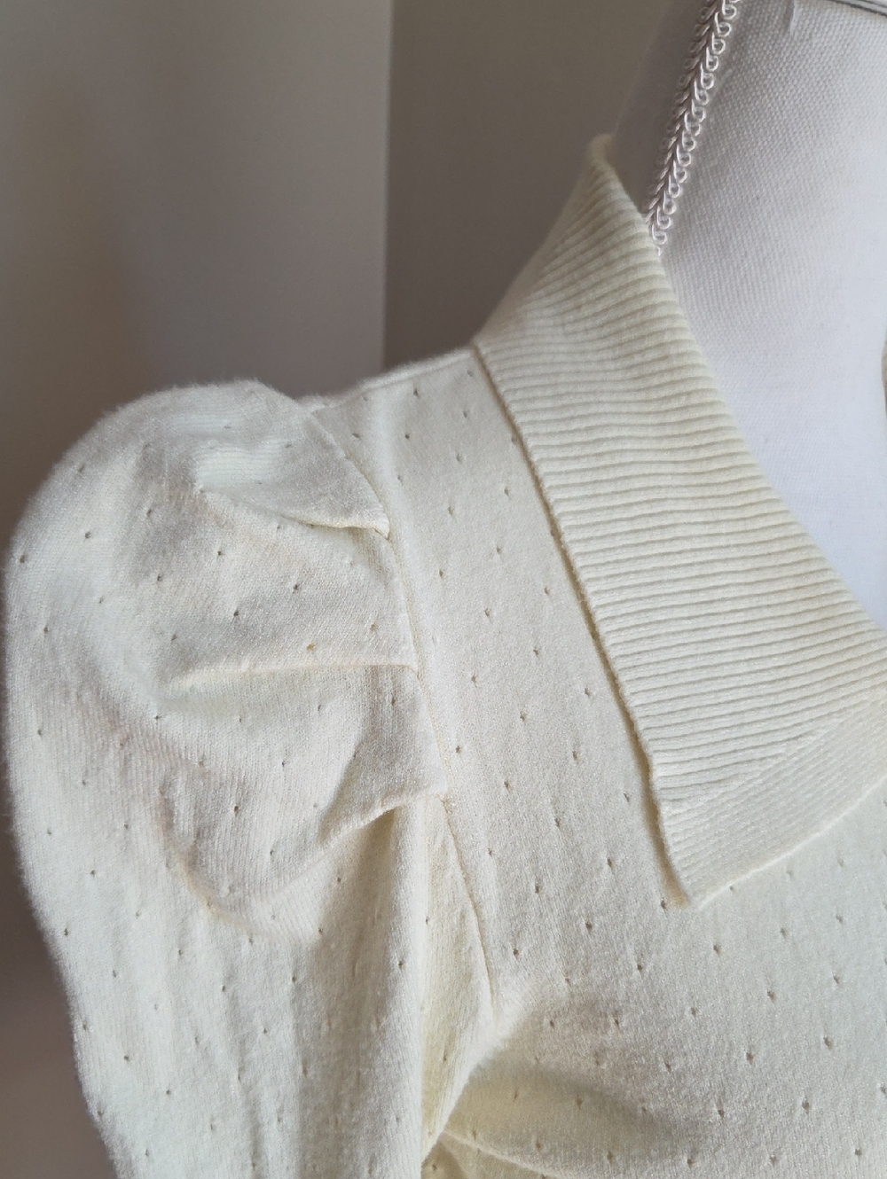 Very Soft Collared Cardigan - Picture 3 of 4